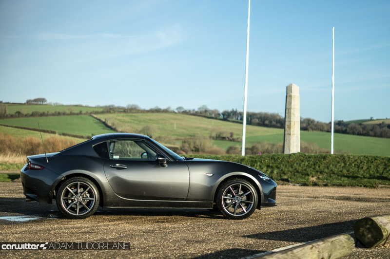Illustration for article titled The 2017 Mazda MX-5 Miata RF is like a modern day AC Cobra!
